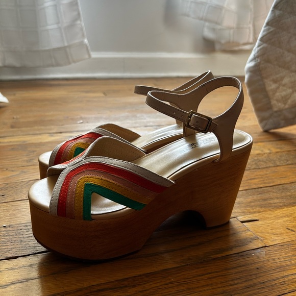 Colorful Platform Wedge Sandals - Picture 3 of 6